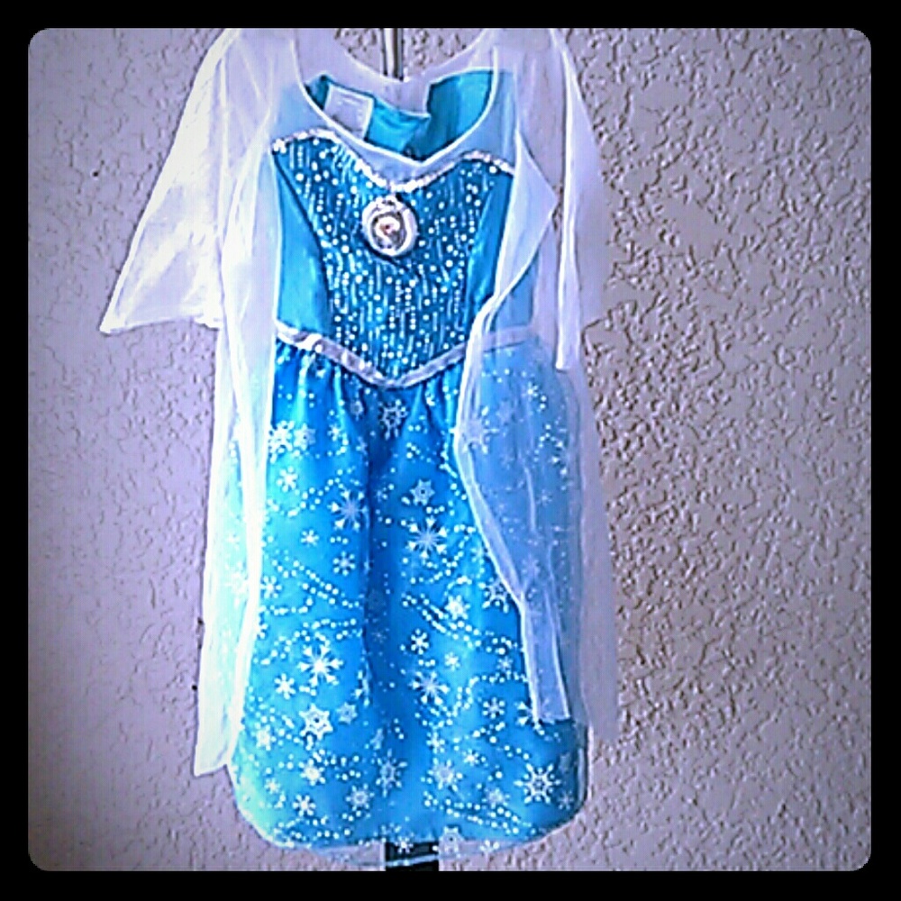 Frozen Fantasy play costume size 4/6x